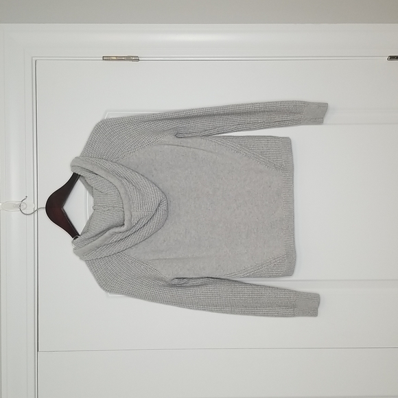 Rachel Zoe Heathered Gray Textured Knit Hoodie Sweater - Picture 6 of 6